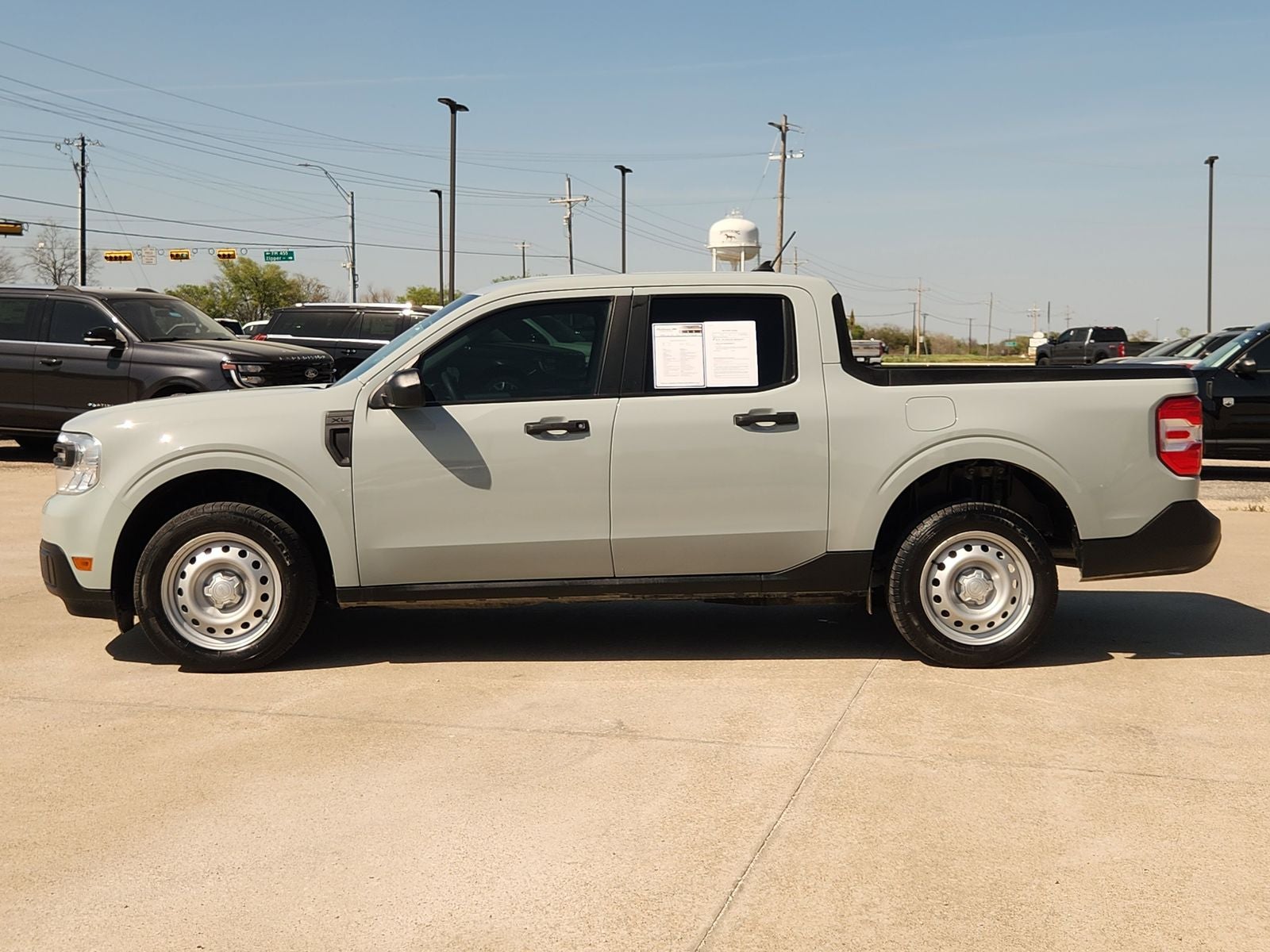 2024 Ford Maverick XL