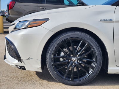 2021 Toyota Camry Hybrid XSE