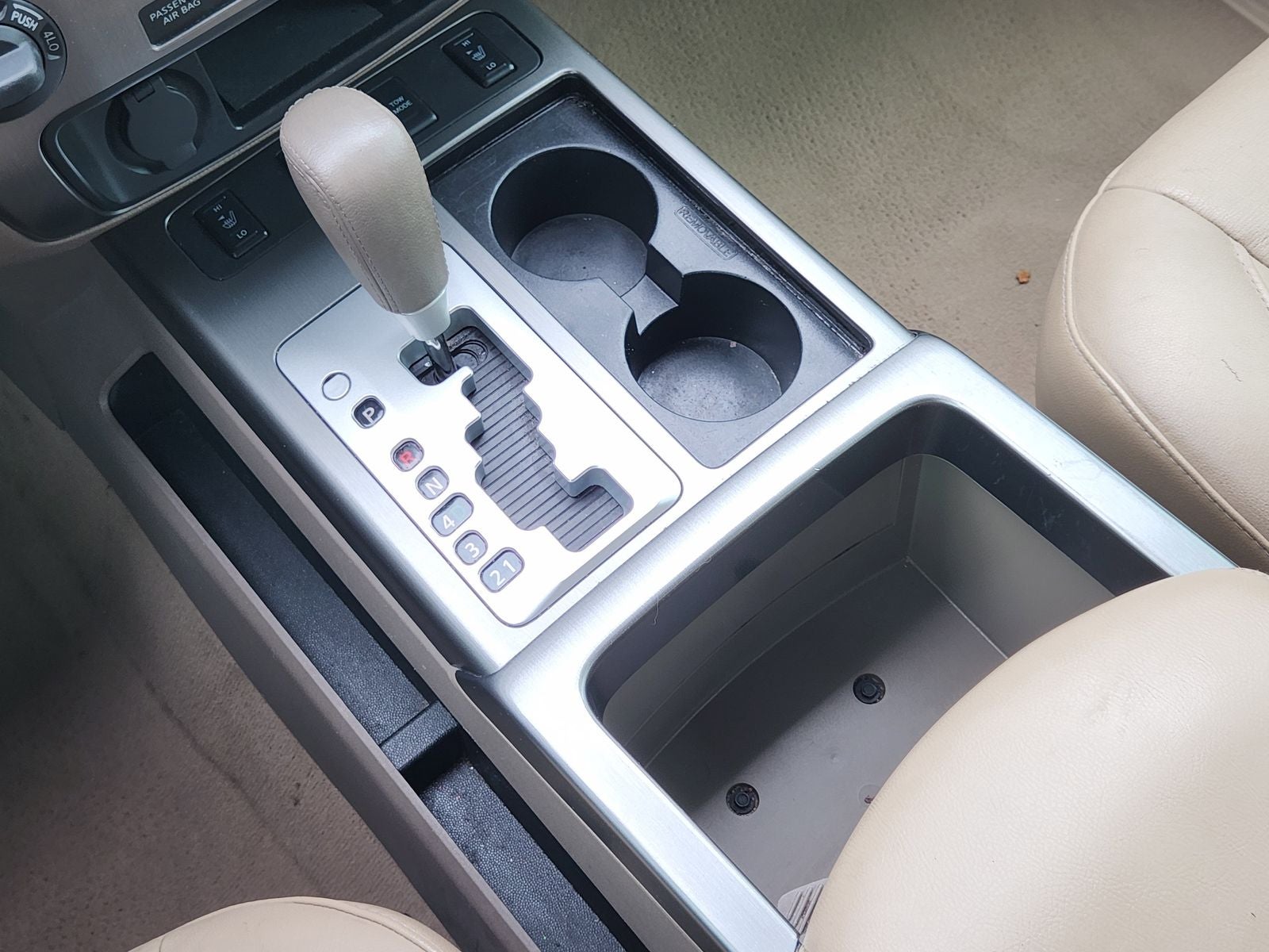 2014 Nissan Armada Platinum