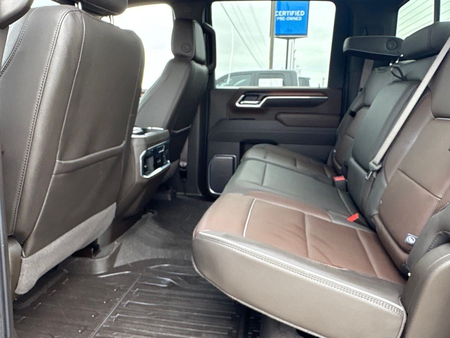 2025 GMC Sierra 2500HD Denali