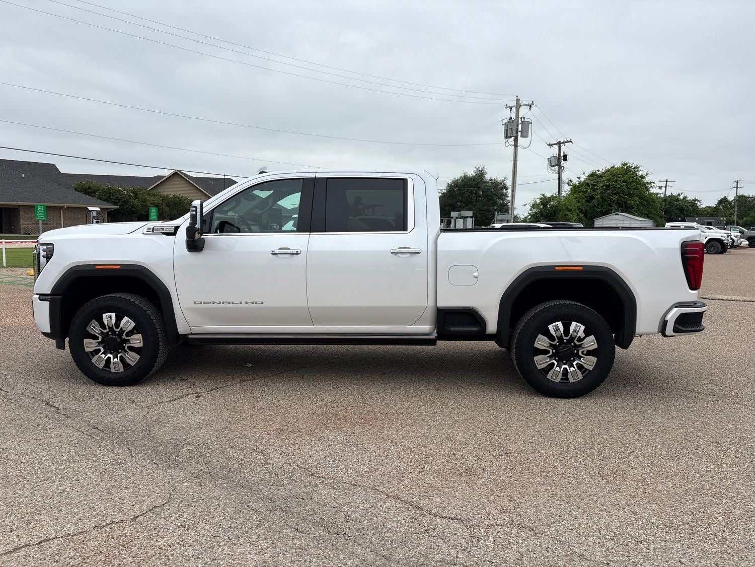 2025 GMC Sierra 2500HD Denali