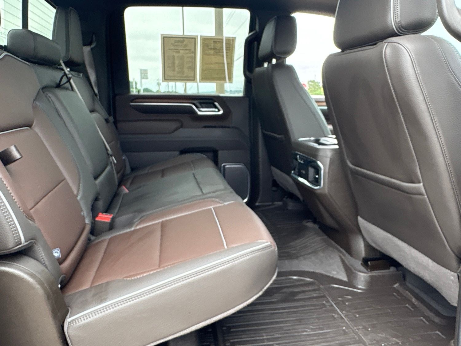 2025 GMC Sierra 2500HD Denali