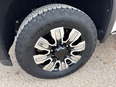 2025 GMC Sierra 2500HD Denali