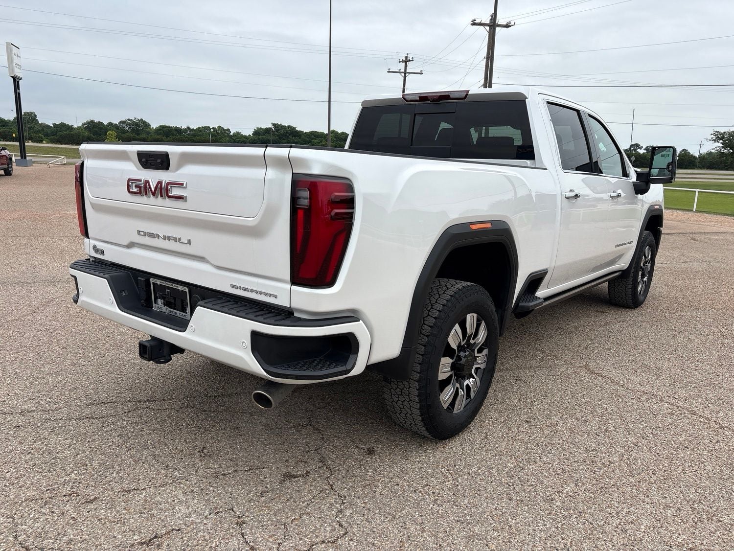 2025 GMC Sierra 2500HD Denali