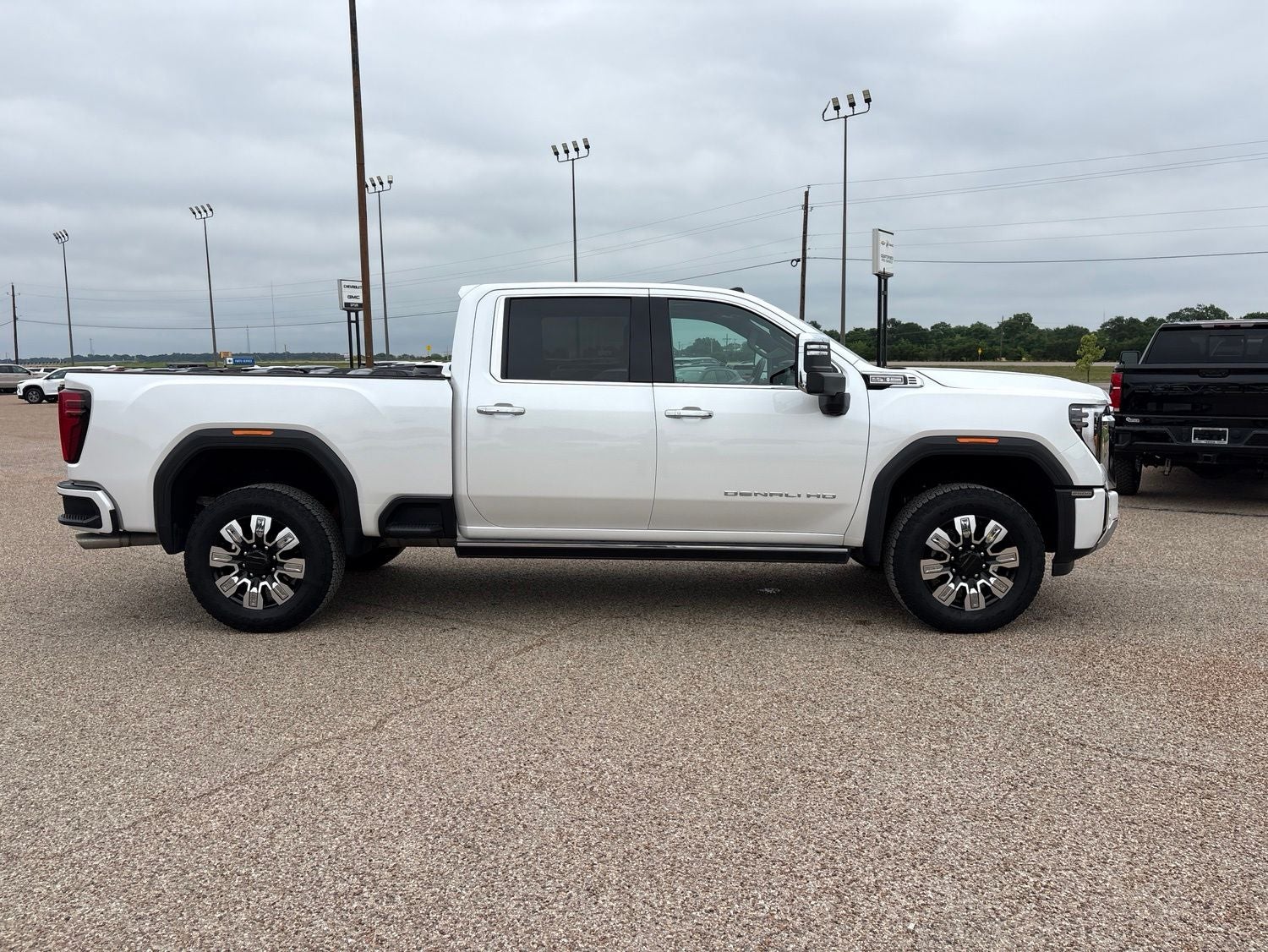 2025 GMC Sierra 2500HD Denali
