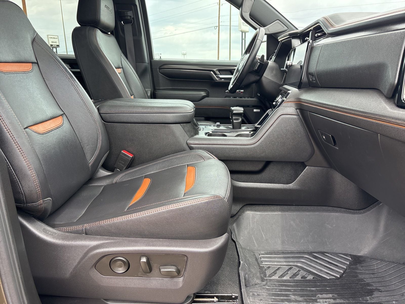 2023 GMC Sierra 1500 AT4