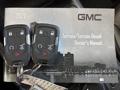 2022 GMC Terrain SLT