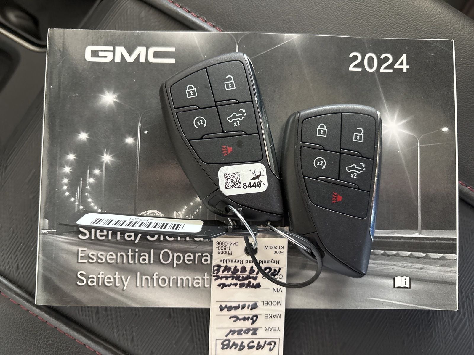 2024 GMC Sierra 1500 AT4X