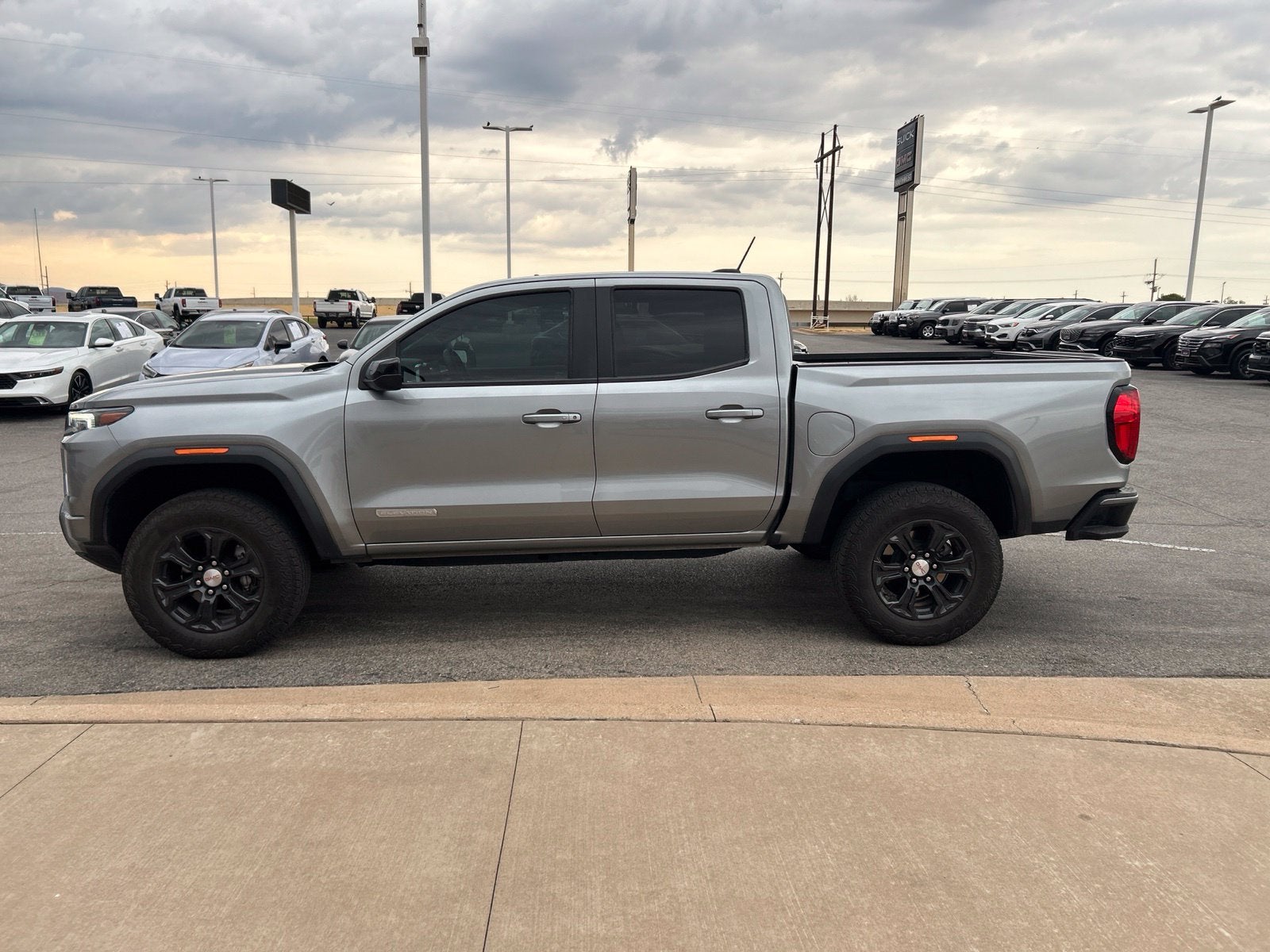 2024 GMC Canyon Elevation