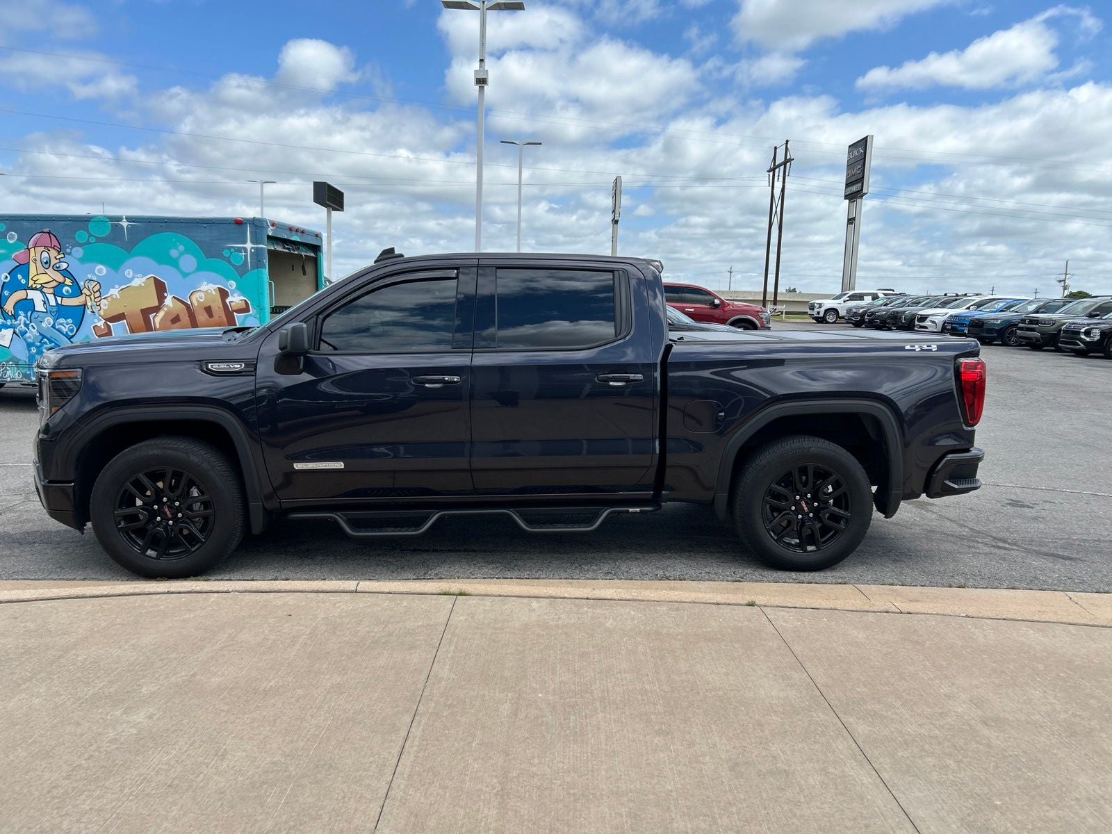 2025 GMC Sierra 1500 Elevation