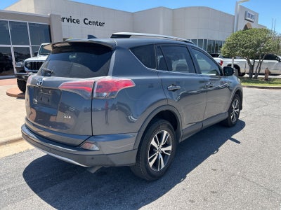 2017 Toyota RAV4 XLE
