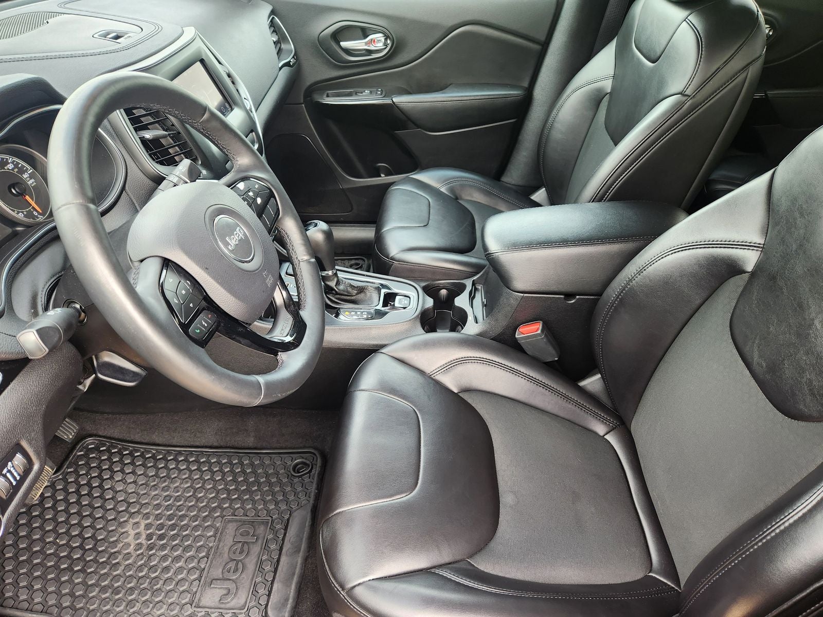 2019 Jeep Cherokee Altitude