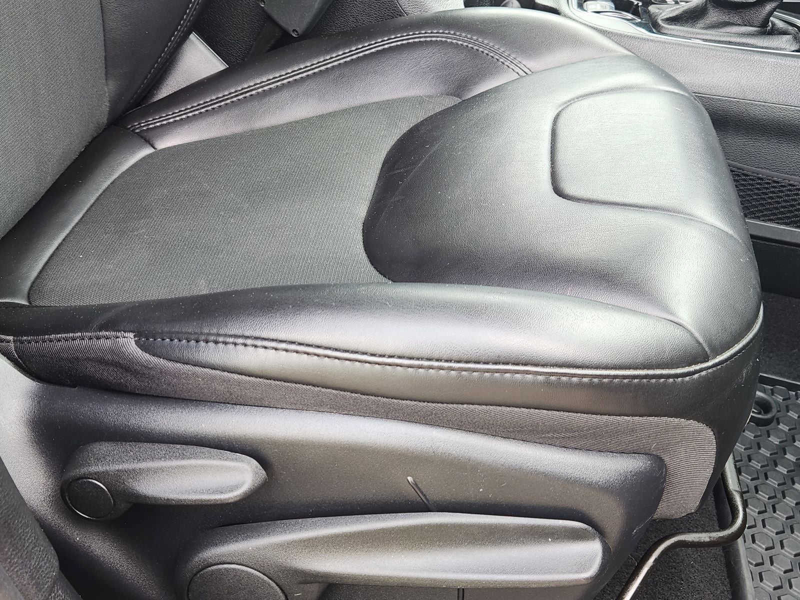 2019 Jeep Cherokee Altitude