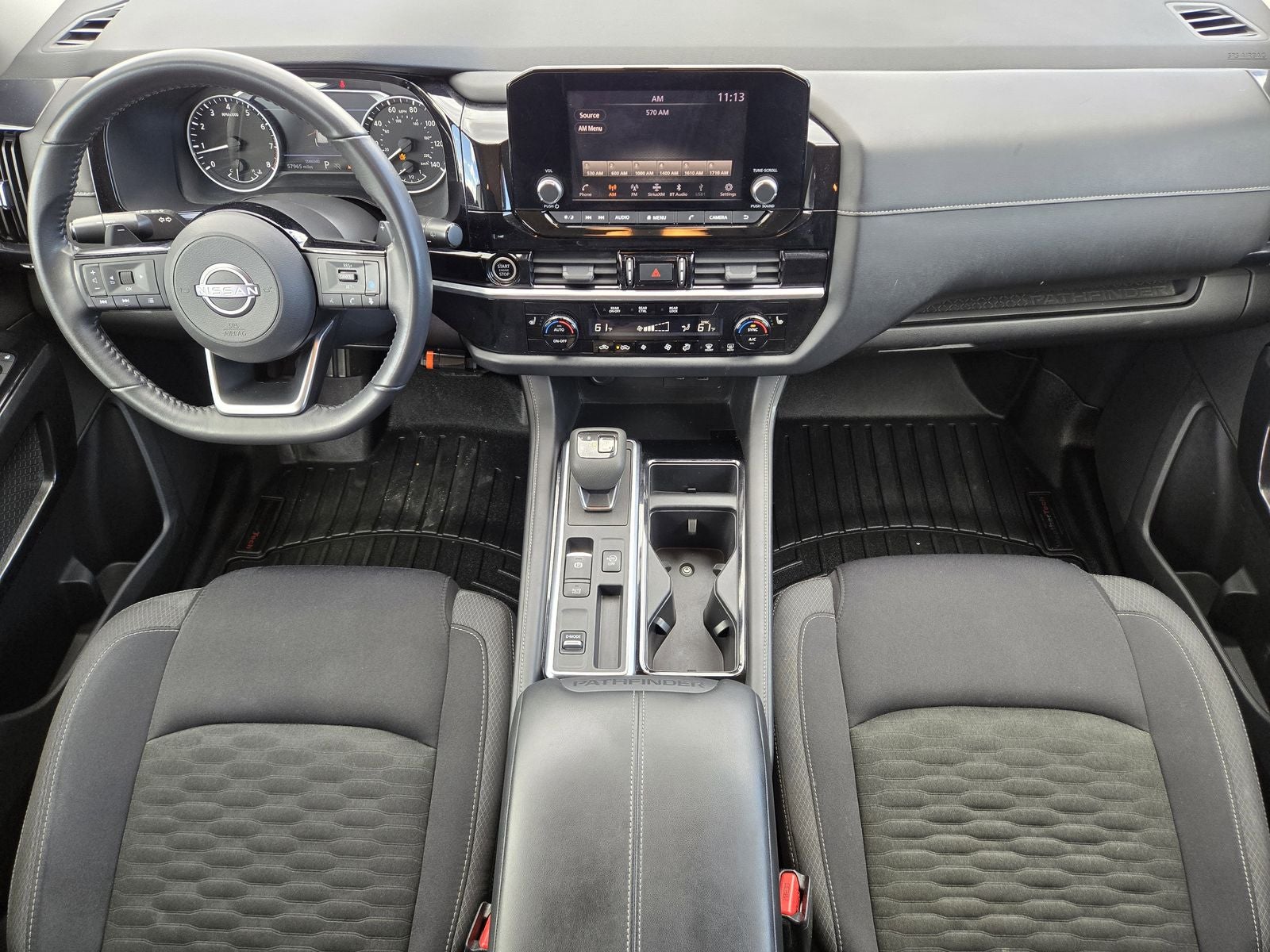 2022 Nissan Pathfinder SV