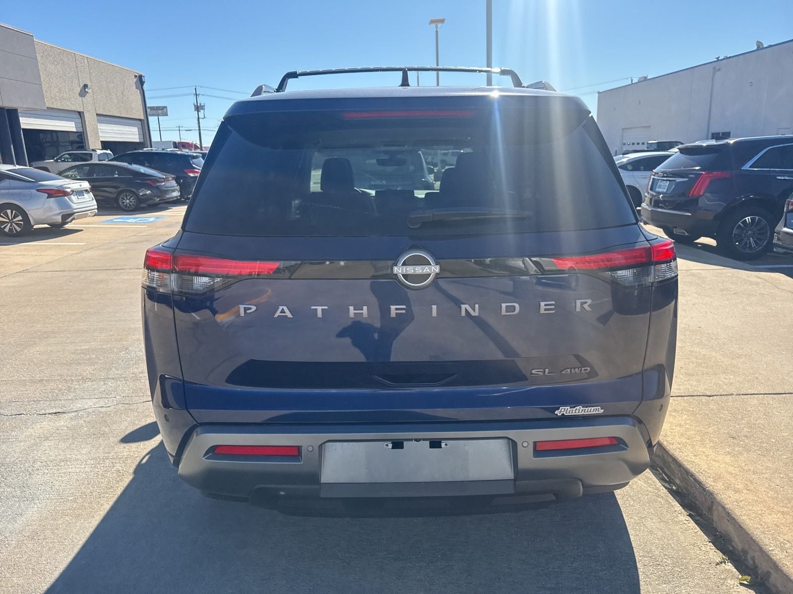 2026 Nissan Pathfinder SL