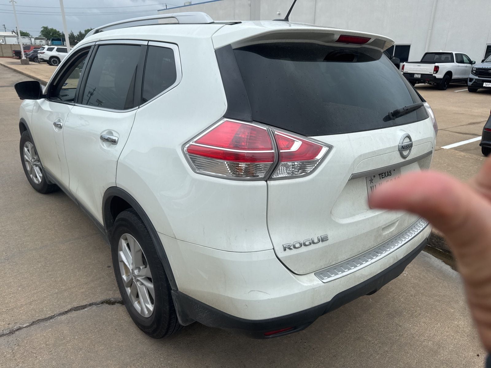 2016 Nissan Rogue SV