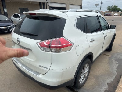 2016 Nissan Rogue SV