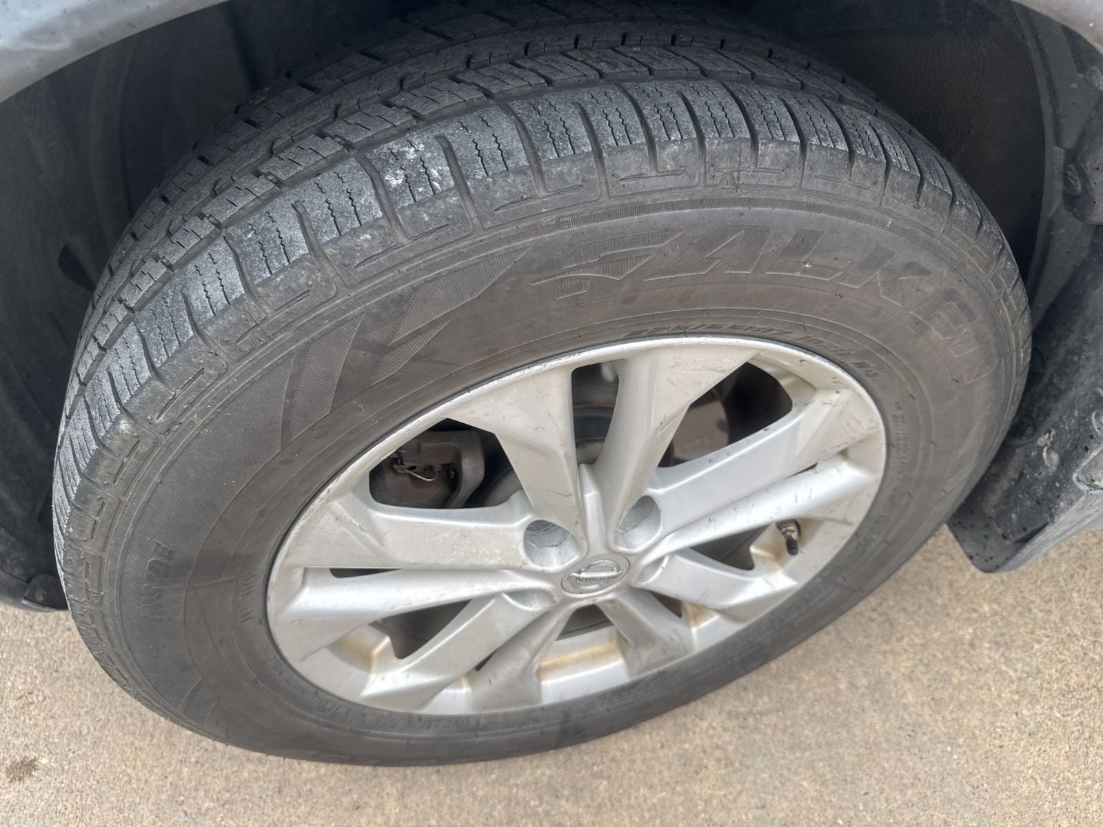 2016 Nissan Rogue SV