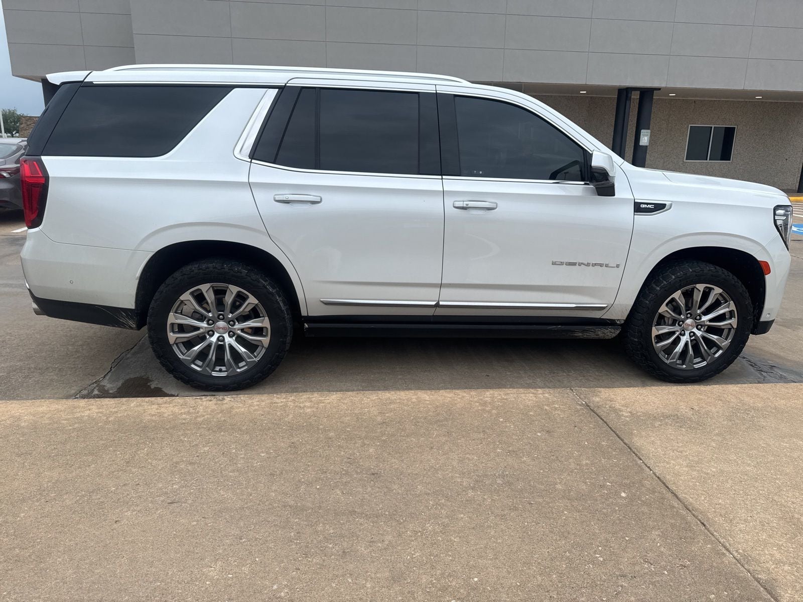 2023 GMC Yukon Denali