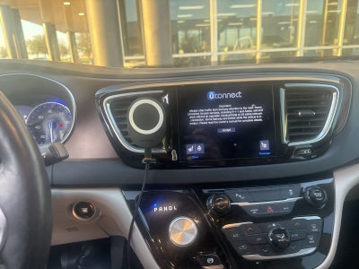 2017 Chrysler Pacifica Touring L Plus