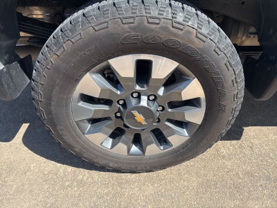 2024 Chevrolet Silverado 2500HD Custom