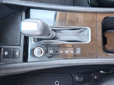 2021 Nissan Kicks SR