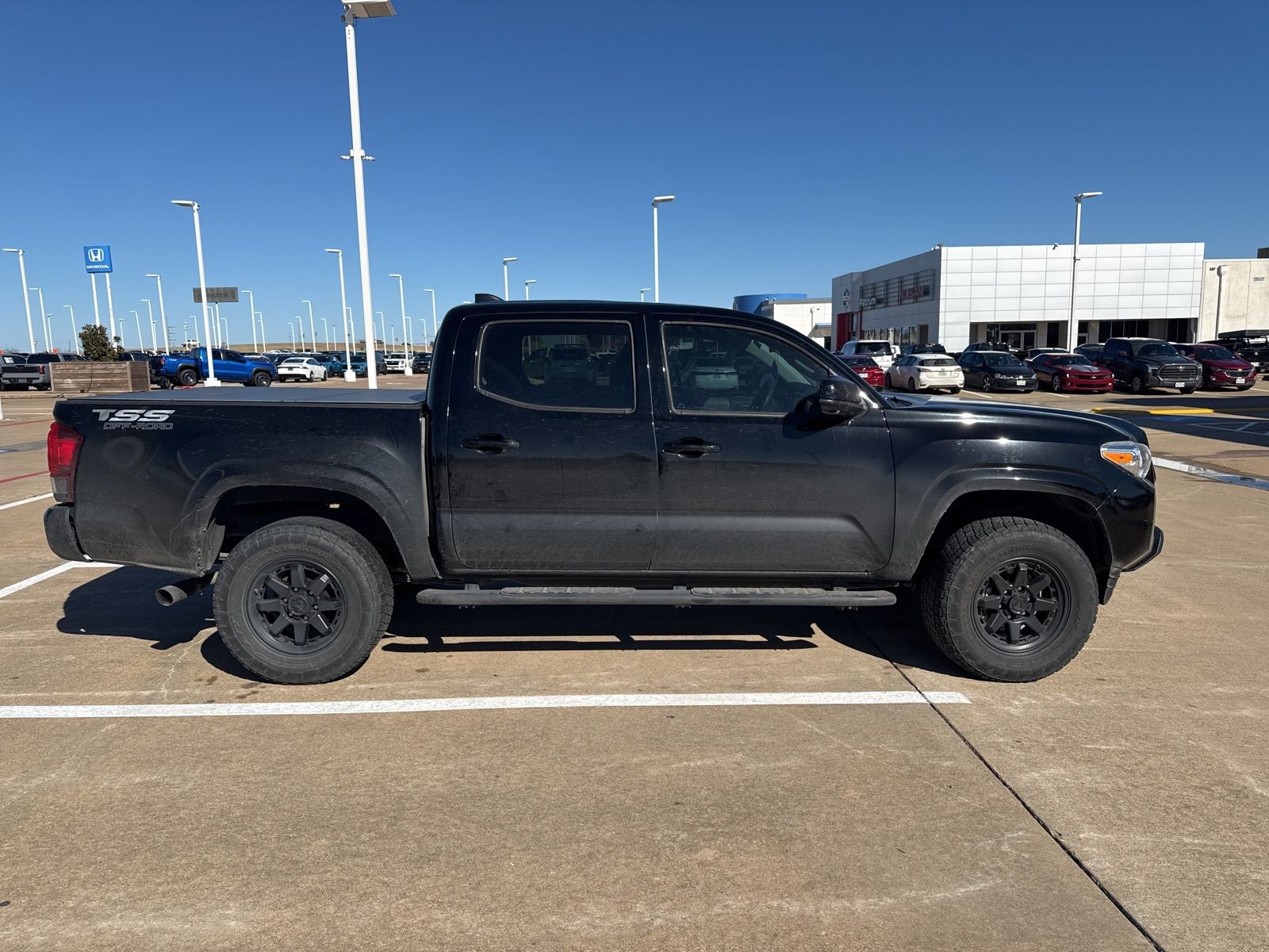 2023 Toyota Tacoma 4WD SR V6