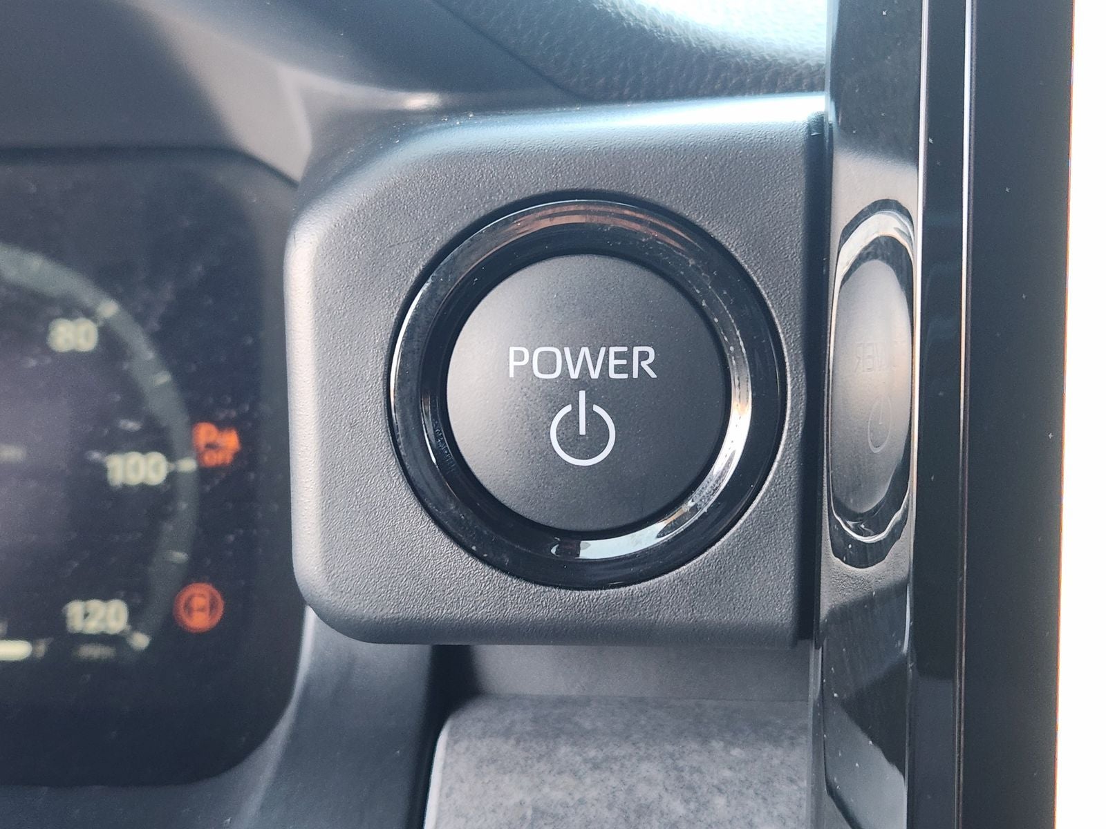 2025 Toyota Tacoma 4WD Trailhunter