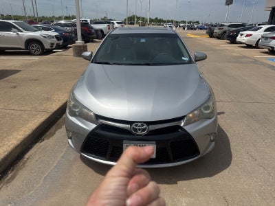 2016 Toyota Camry SE