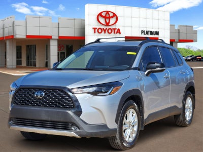 2025 Toyota Corolla Cross LE