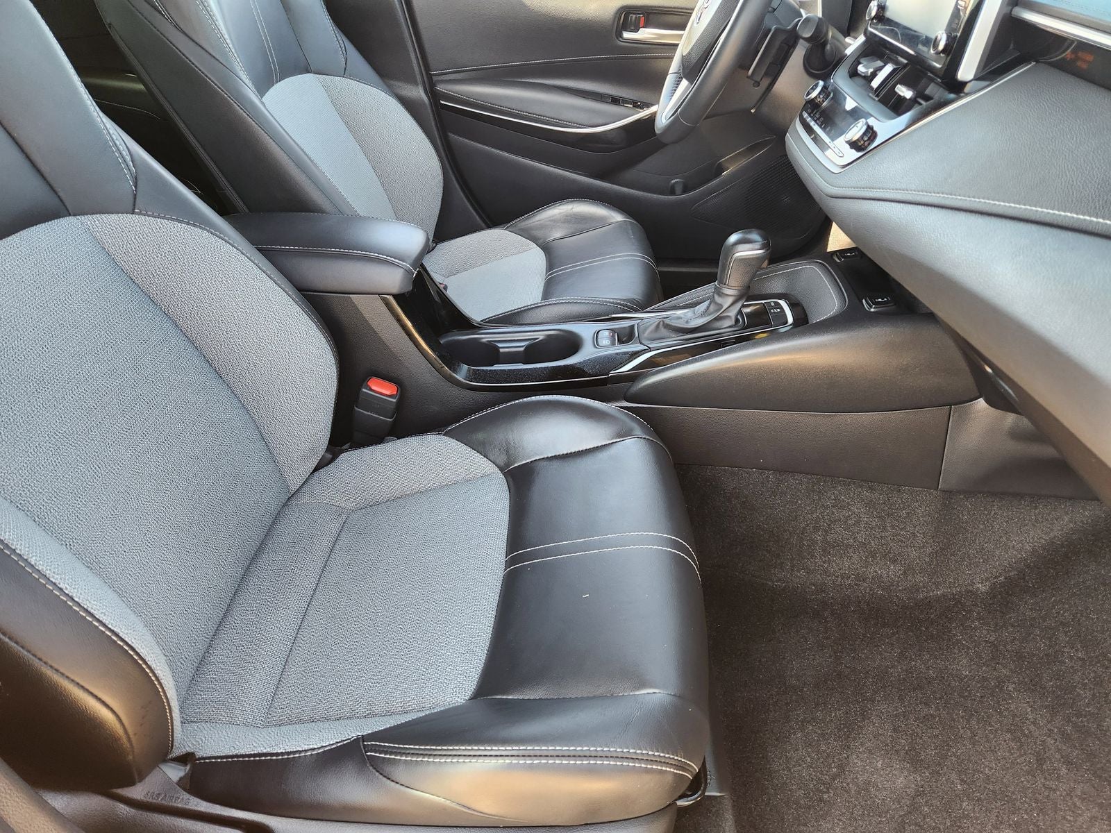 2022 Toyota Corolla Hatchback XSE