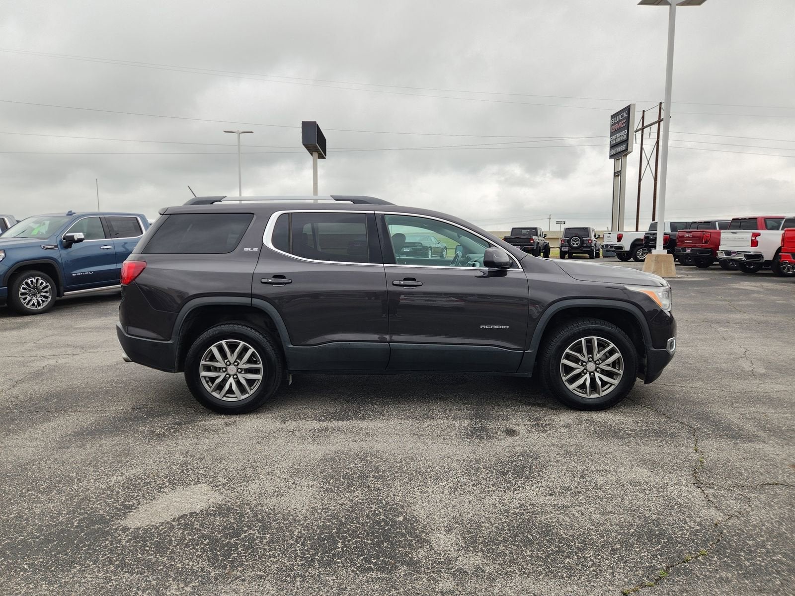 2019 GMC Acadia SLE