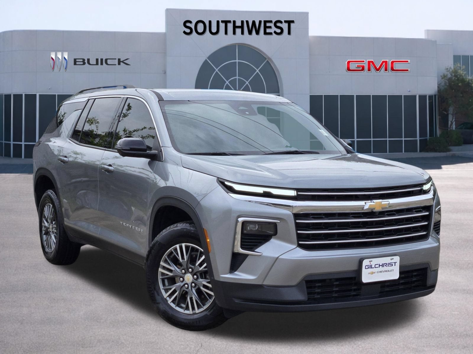 2024 Chevrolet Traverse LT