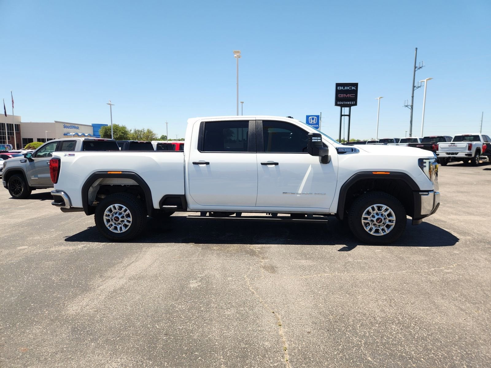 2026 GMC Sierra 2500 HD Pro