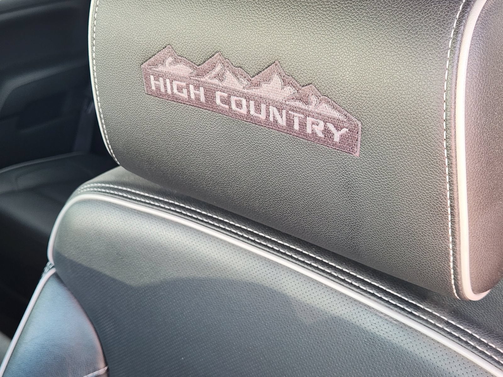 2017 Chevrolet Silverado 1500 High Country