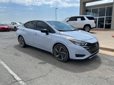 2023 Nissan Versa SR