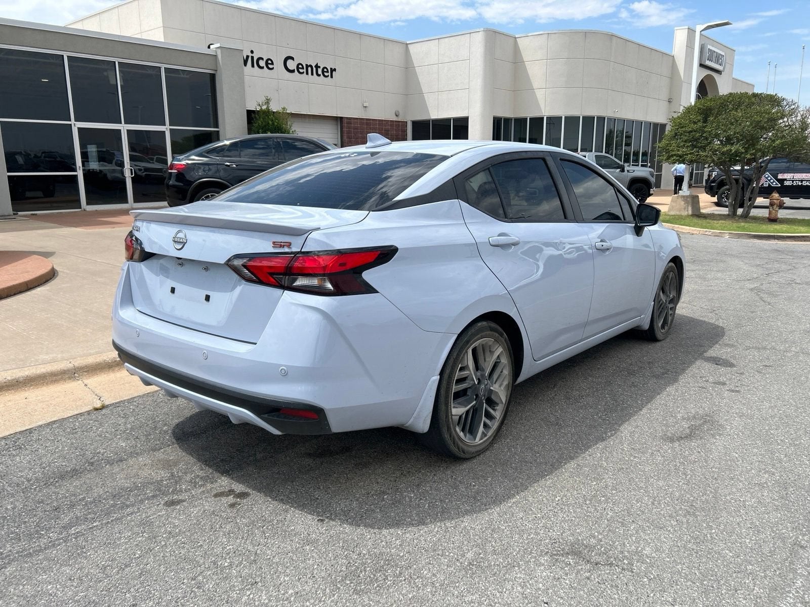 2023 Nissan Versa SR