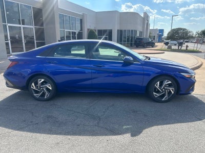 2025 Hyundai Elantra SEL Convenience