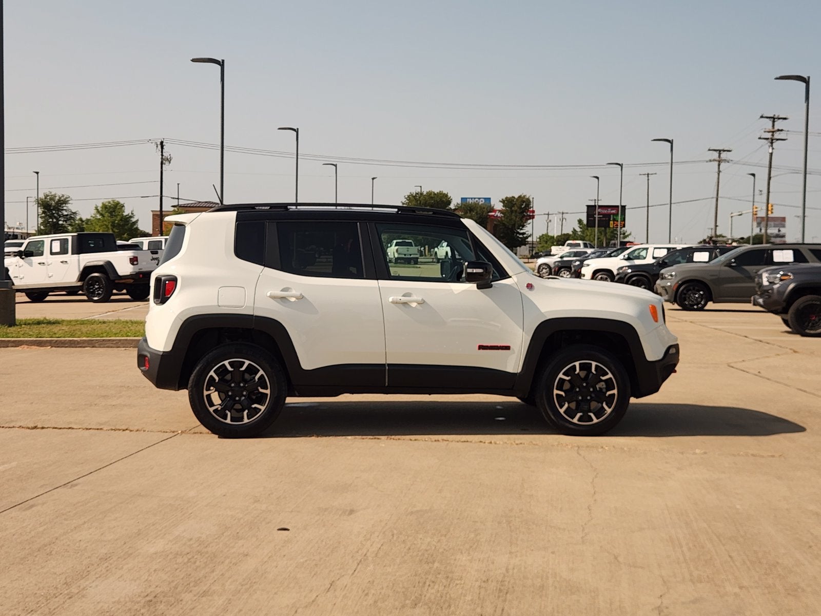 2023 Jeep Renegade Trailhawk
