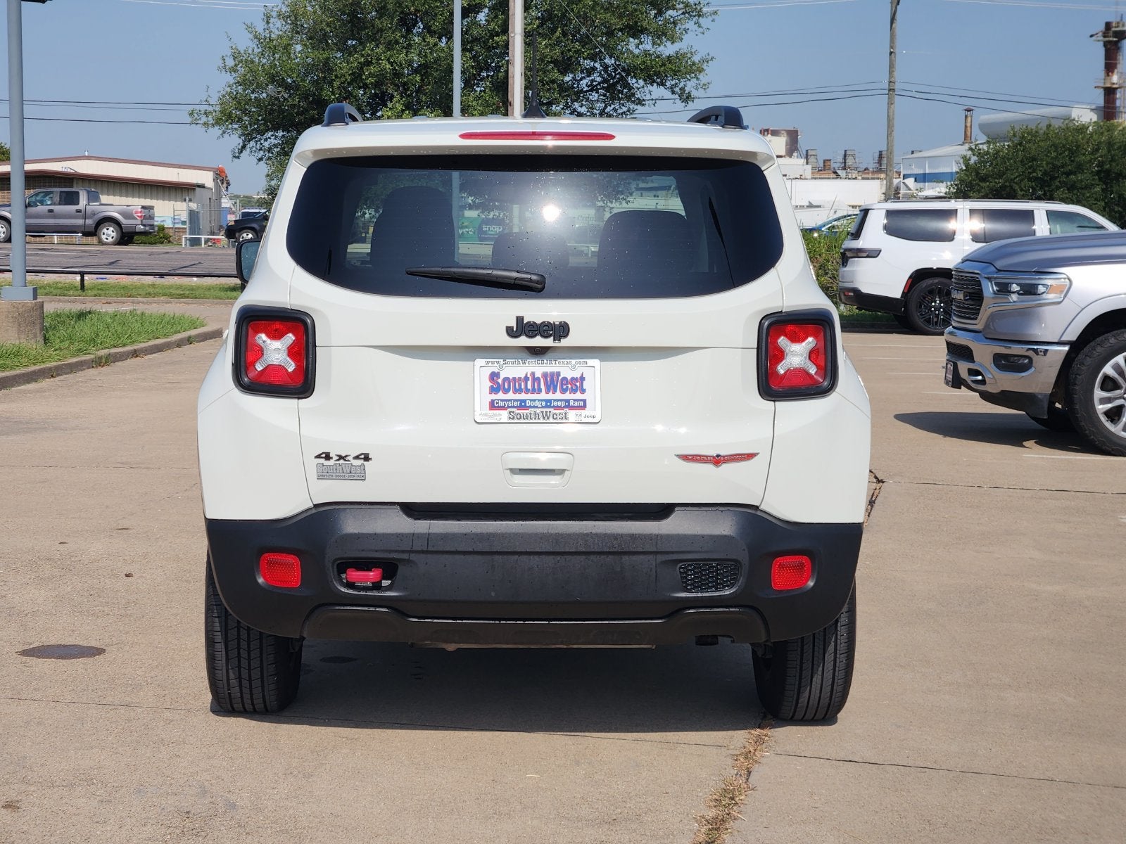 2023 Jeep Renegade Trailhawk