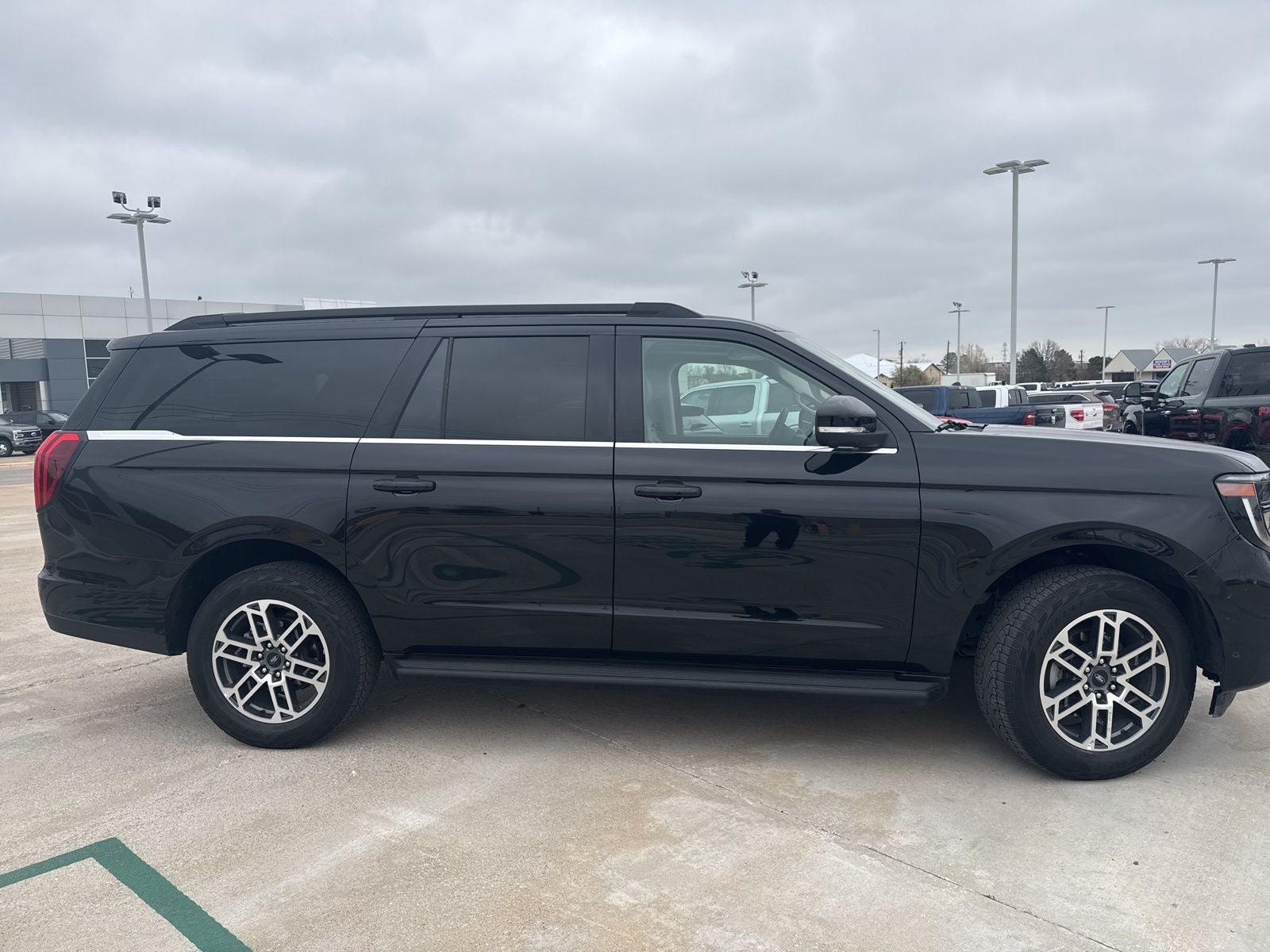 2025 Ford Expedition Max Active