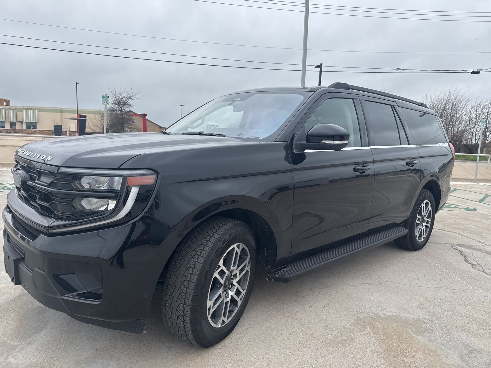 2025 Ford Expedition Max Active