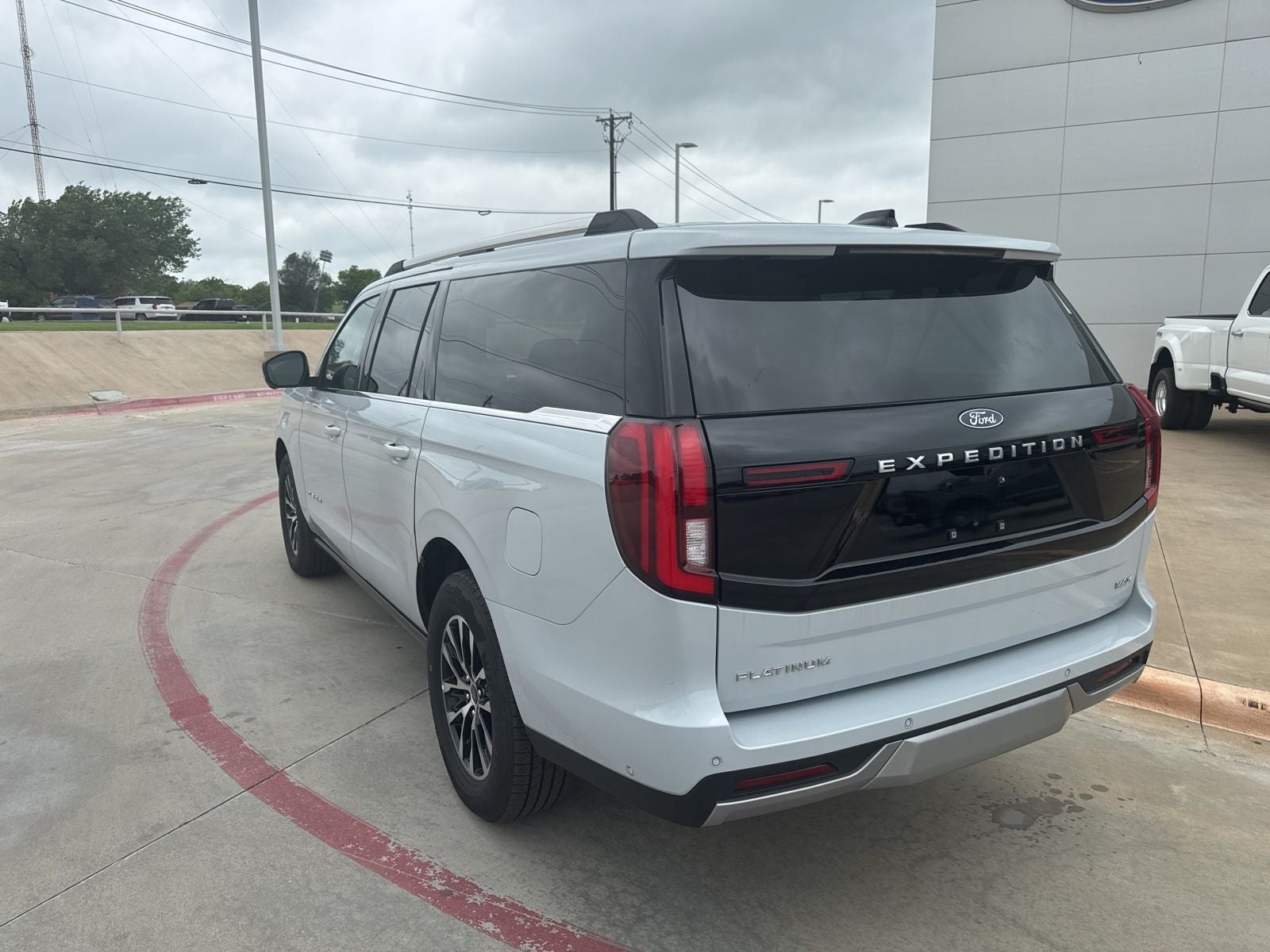 2025 Ford Expedition Max Platinum