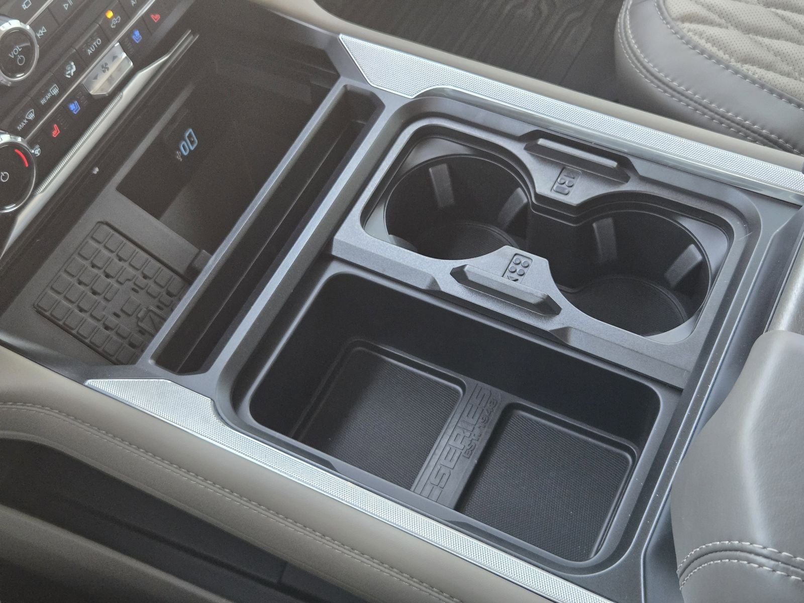 2026 Ford F-350SD Platinum DRW