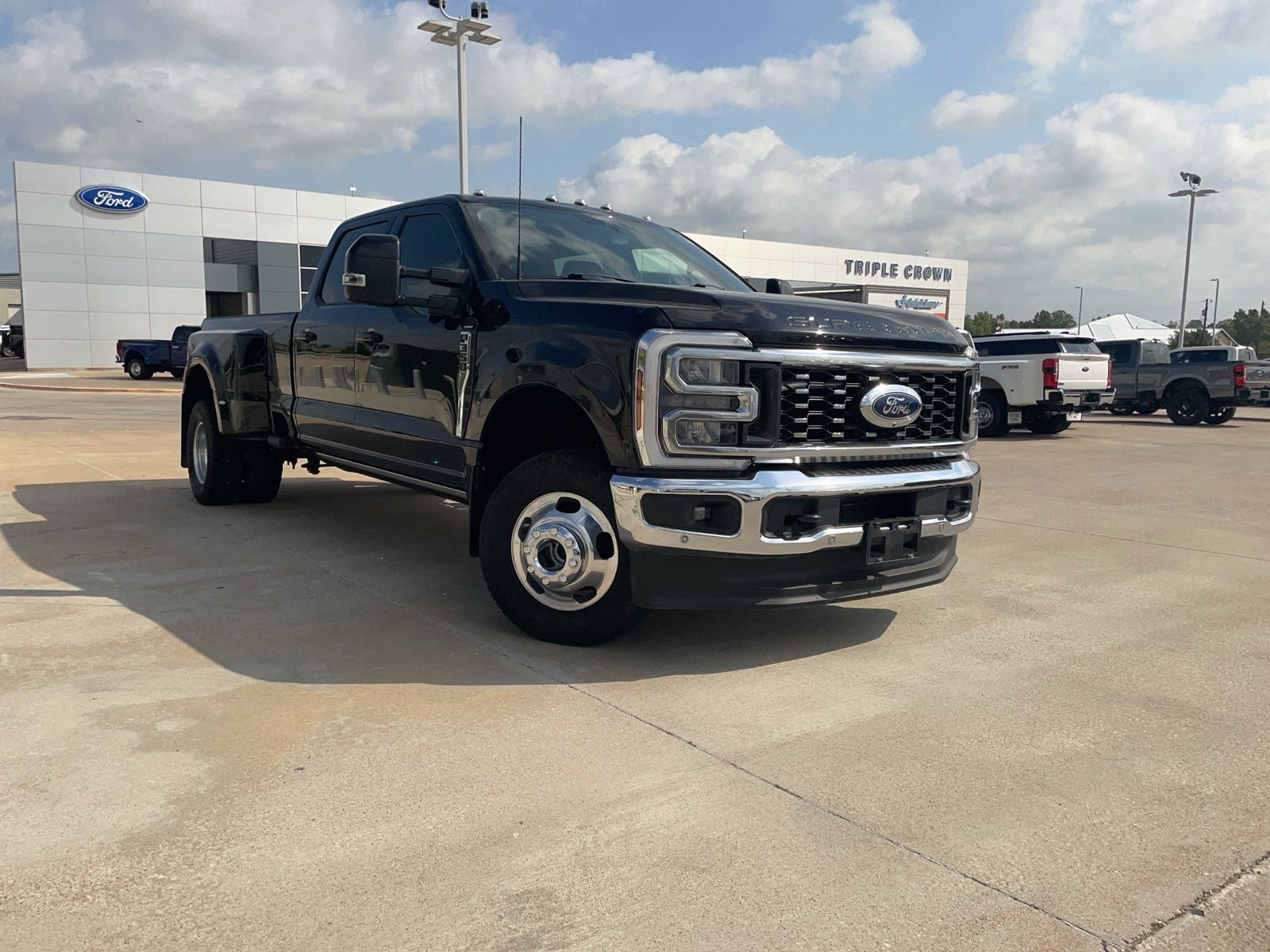 2024 Ford F-350SD Lariat DRW
