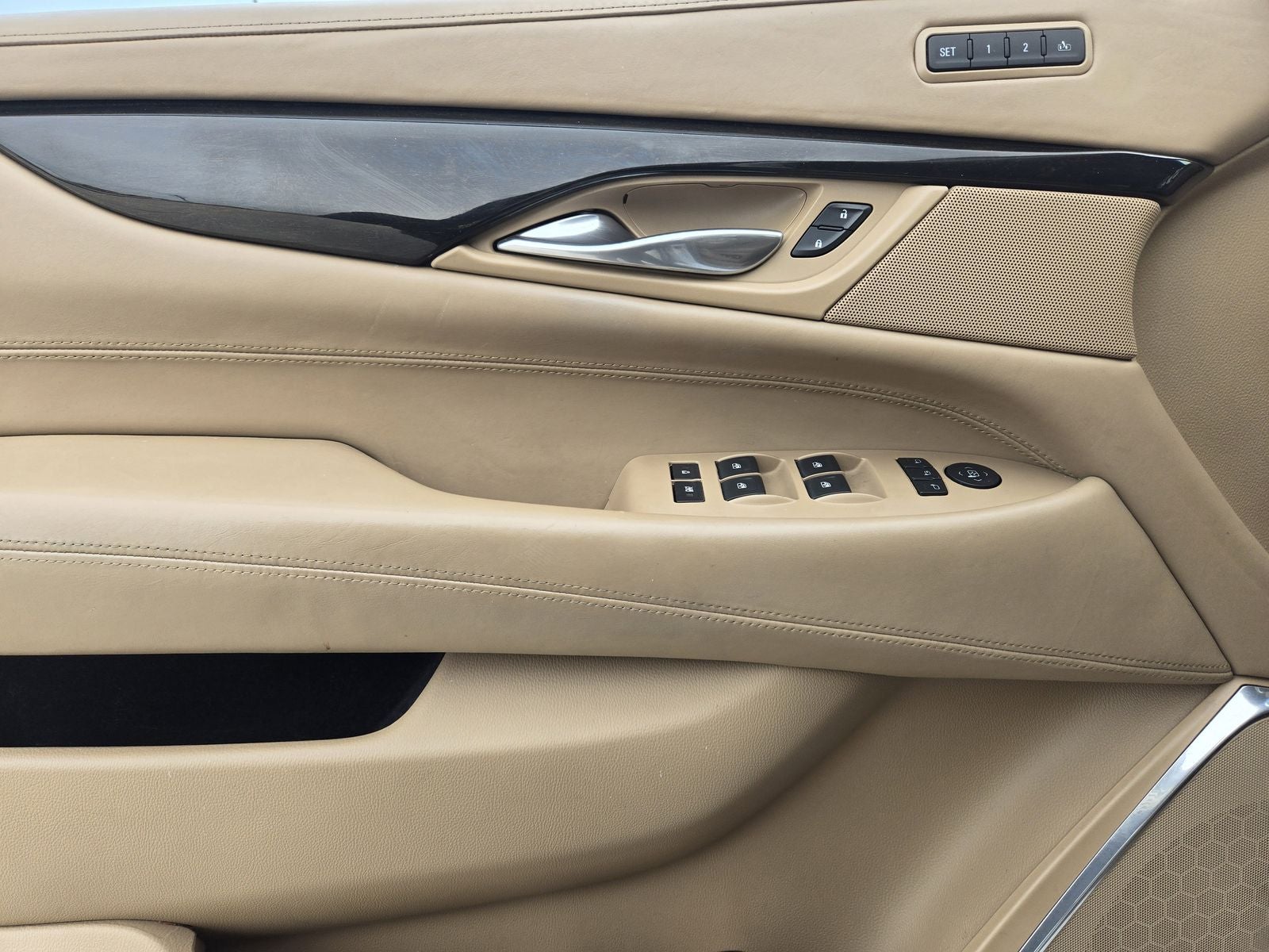 2018 Cadillac Escalade Platinum Edition