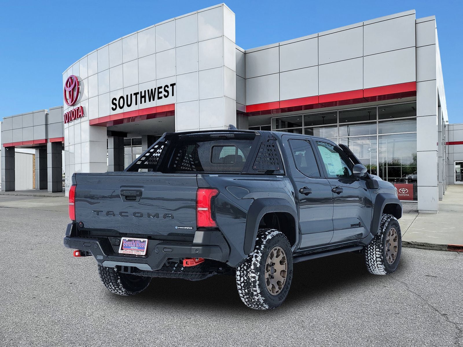 2026 Toyota Tacoma i-FORCE MAX Tacoma Trailhunter