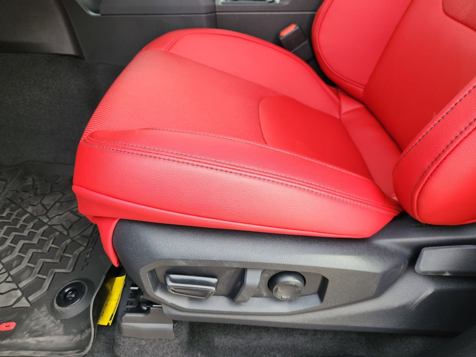 2026 Toyota Tacoma i-FORCE MAX Tacoma TRD Pro