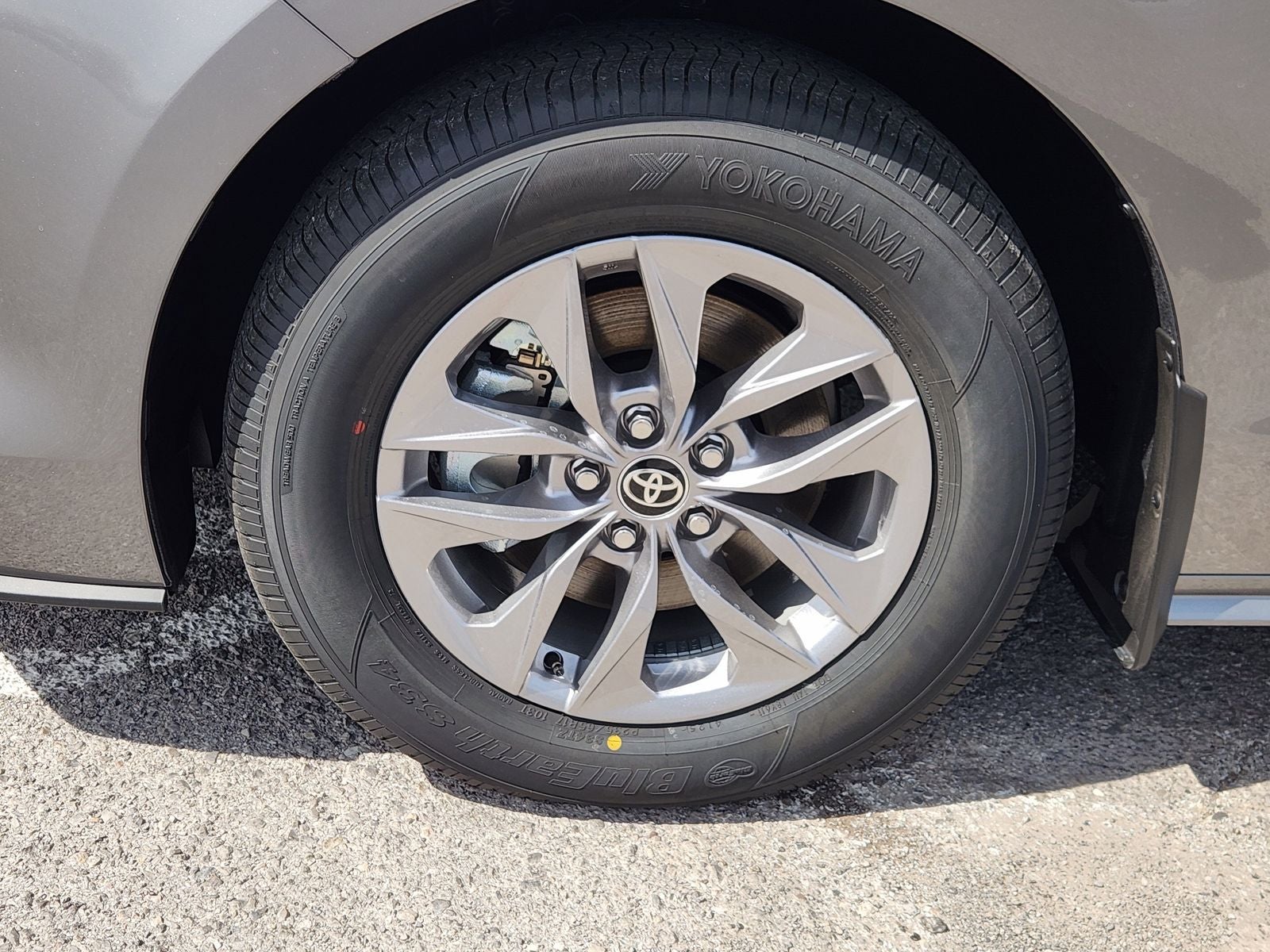 2026 Toyota Sienna LE