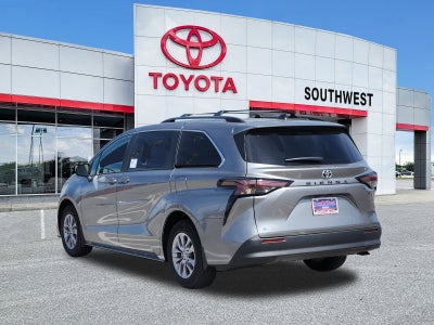 2026 Toyota Sienna LE